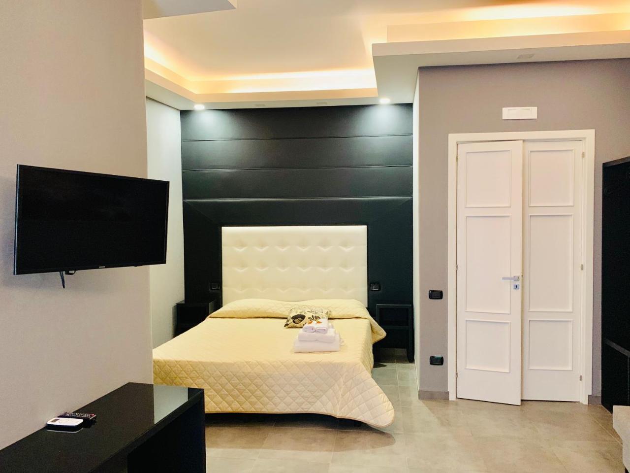 Maison d'hôtes Royal Art H Duomo - Centro, By Clapa Group Naples