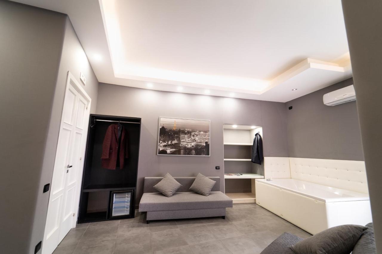 Royal Art H Duomo - Centro, By Clapa Group Maison d'hôtes 5*