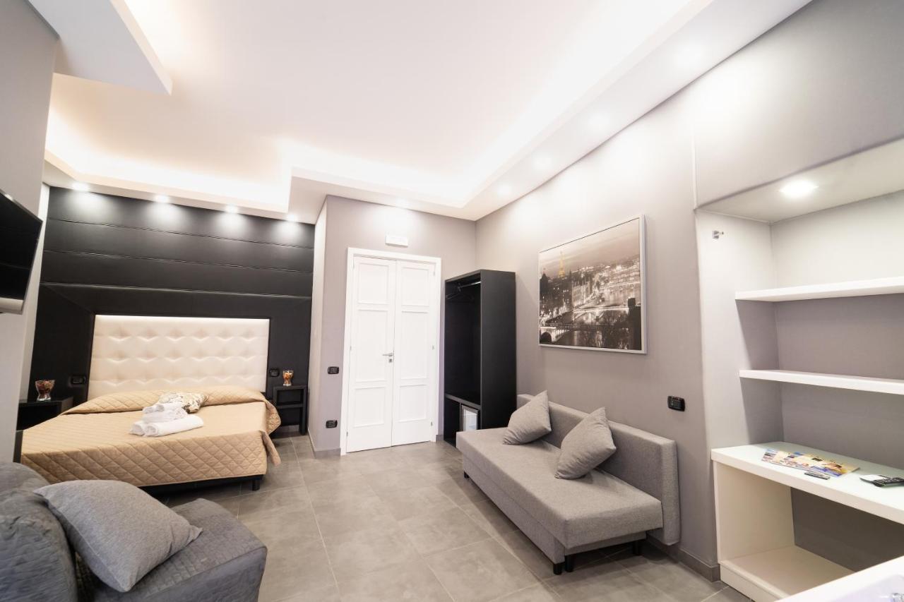 Maison d'hôtes Royal Art H Duomo - Centro, By Clapa Group 5*